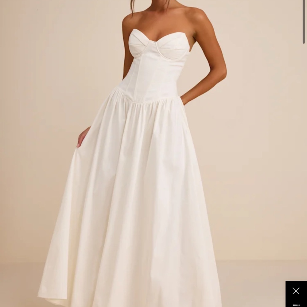 Lulu's Strapless lace up maxi dress